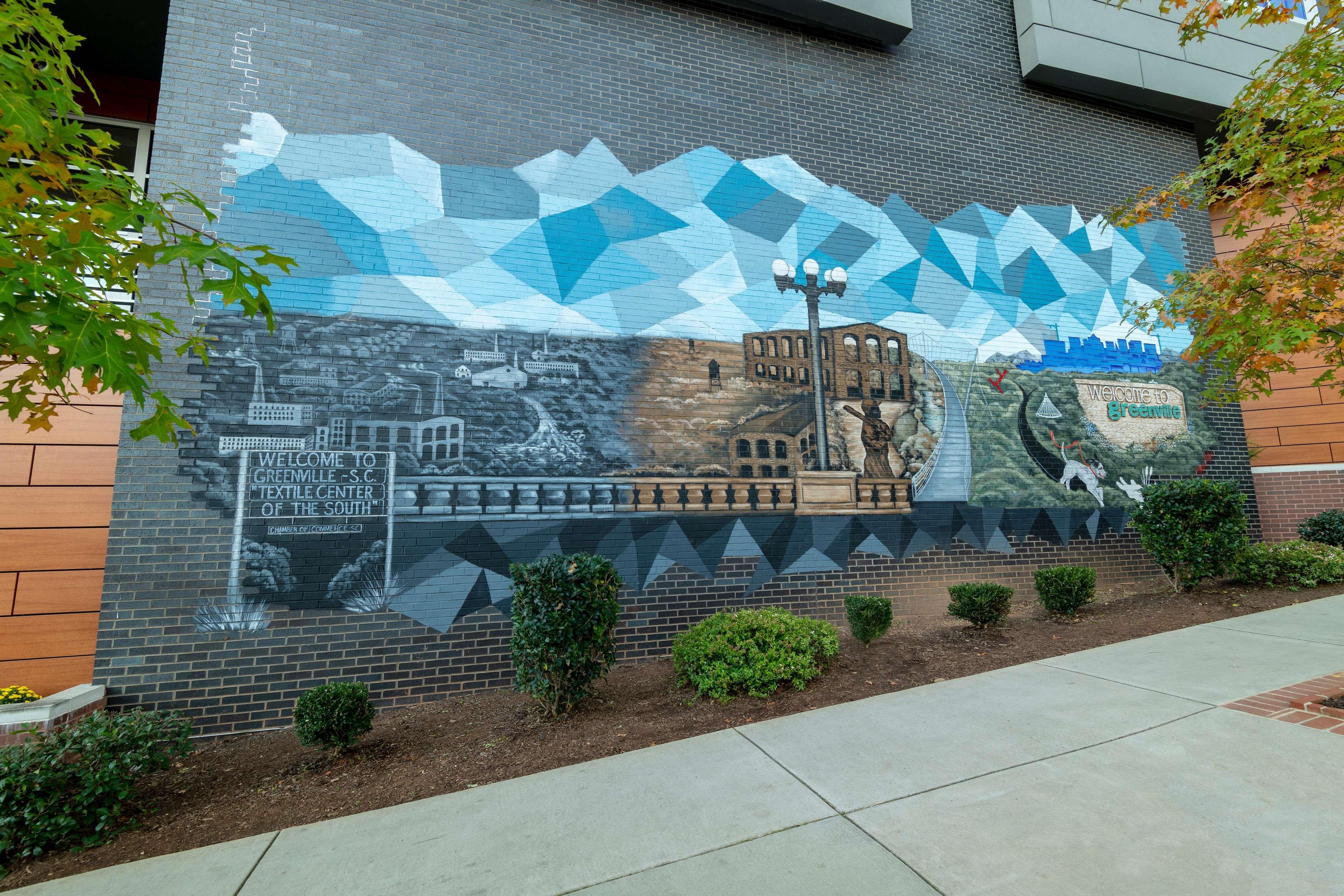 Hyatt Place Greenville Downtown Exterior photo